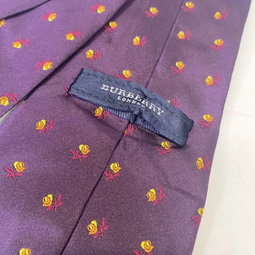 Burberry London Roses Floral Print Purple Silk Designer Tie Made in England - Picture 6 of 7